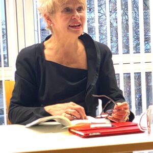 Lesung und Zeitzeugengespräch mit Christa Gießler