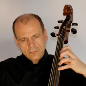 Sommerabendmusik mit Bernhard Hentrich (Cello)